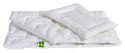 pikowana kołdra w kolorze białym poduszka 40x60 cm