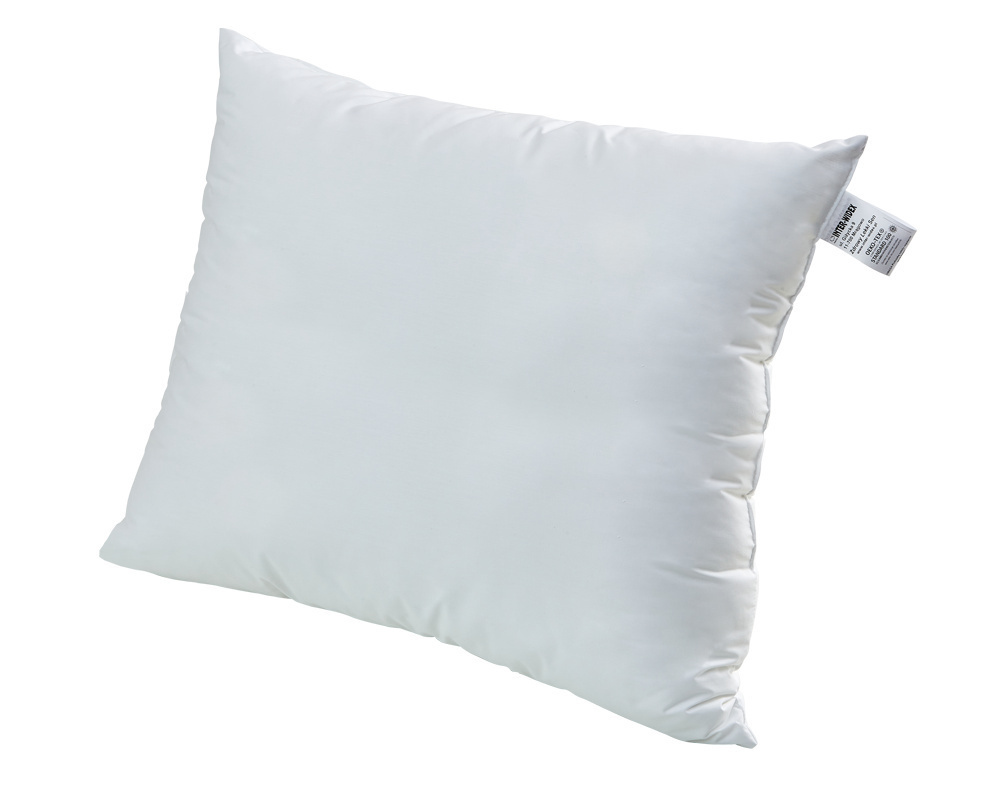 poduszka antyalergiczna na białym tle w kolorze białym