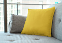 poduszka 50x60 na kanapie kolor poduszki żółty