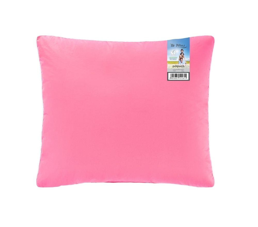 poduszka w kolorze kremowym z widoczną metką produktową
