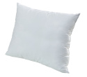 poduszka w rozmiarze 70x80 cm w kolorze białym pokryta mikrofibrą