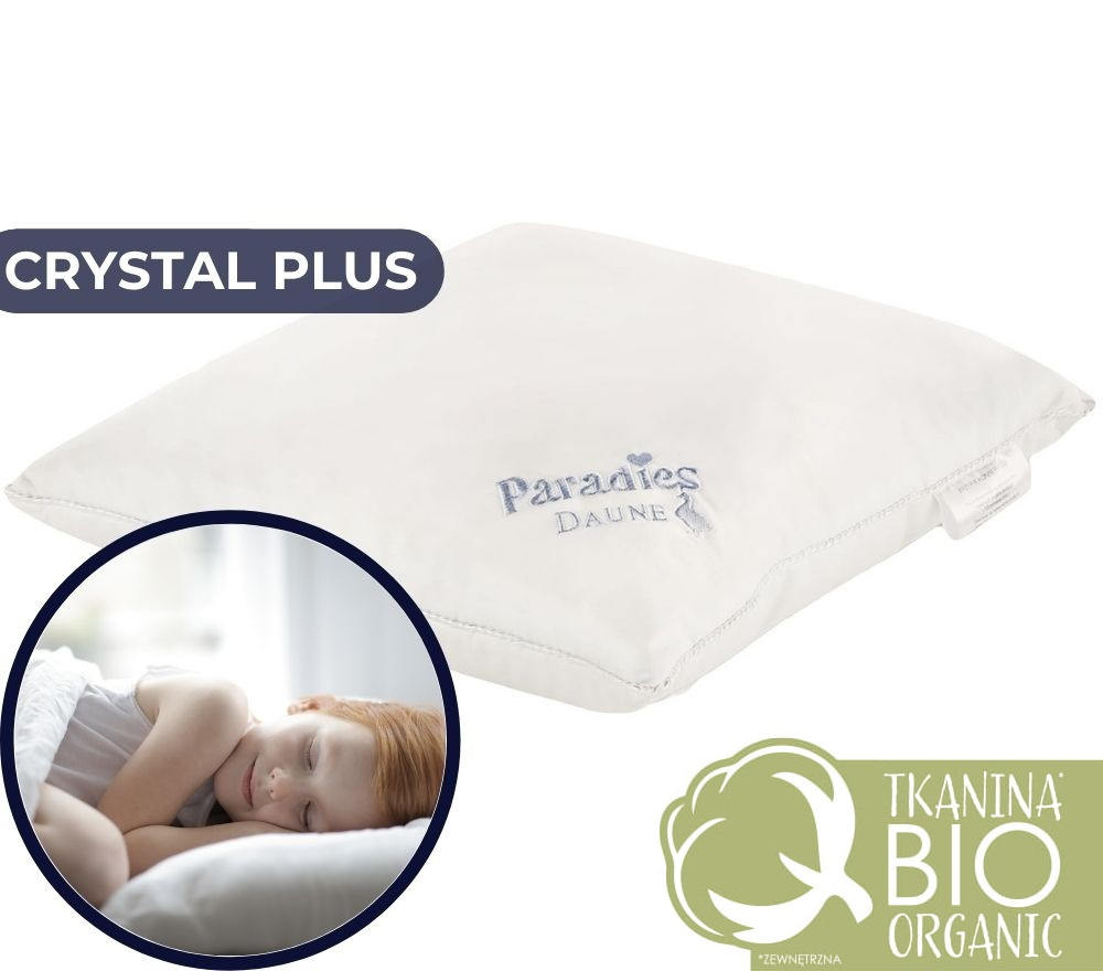 poduszka paradies puchowa crystal plus zbliżenie na śpiące dziecko